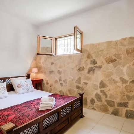 Anna Maria Lindos (Rhodes)